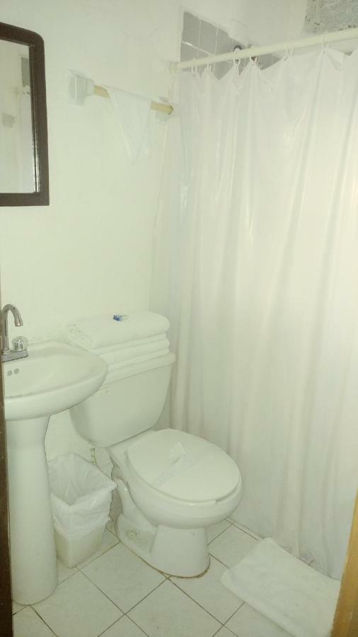 Hostal Haina 칸쿤 외부 사진